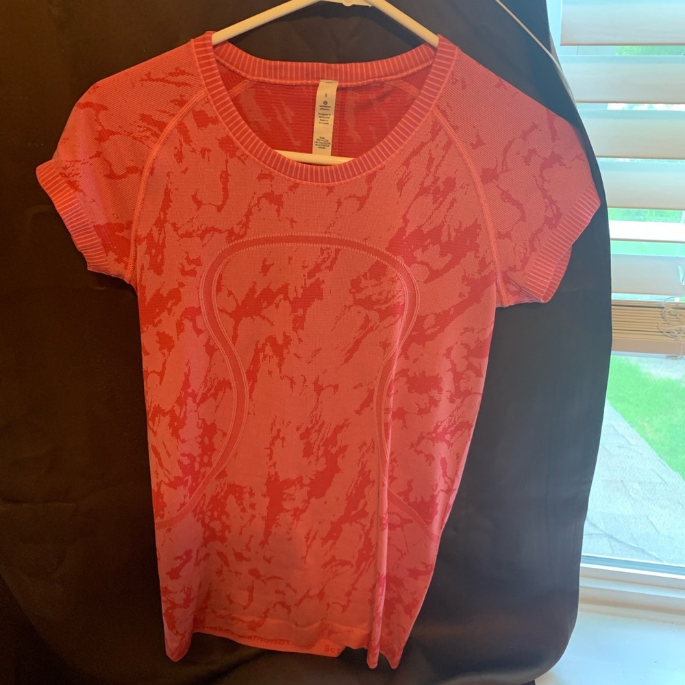 Lululemon swiftly tech t shirt